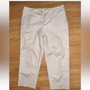 St. John beige cropped pants